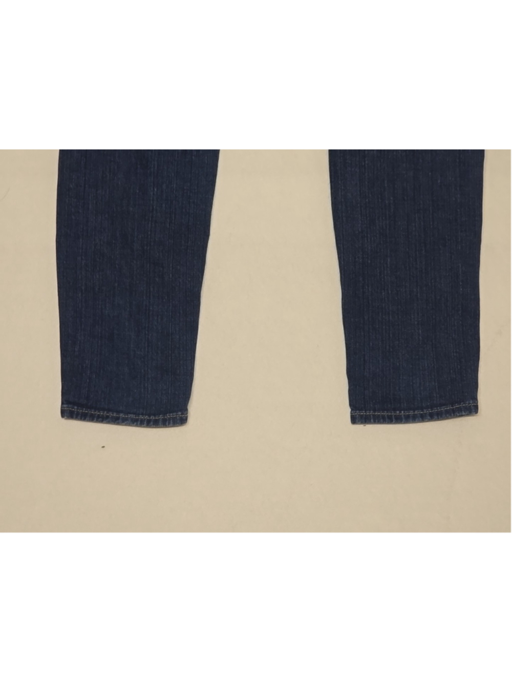 Paige Verdugo Ultra Skinny 29 Medium Wash Distressed Knee Rip Low Rise Jean - Picture 10 of 12